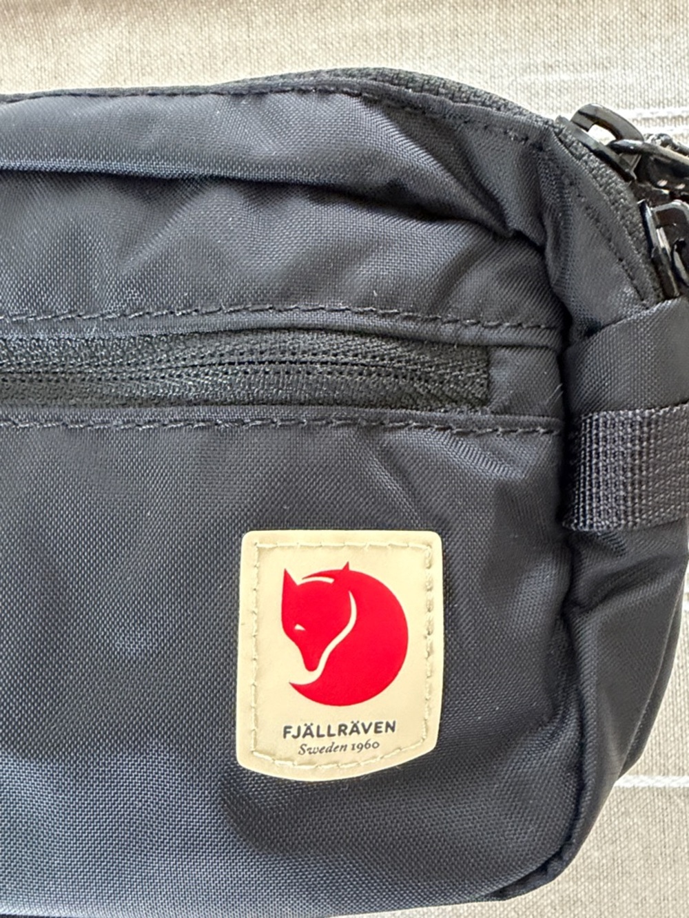 Fjallraven Black Hip Pack - Picture 2 of 3